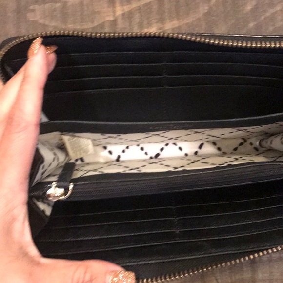Black Kate Spade wallet - Picture 4 of 4